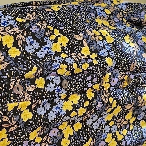 JUN & IVY blue & yellow floral dress. Ties at shoulder size is Large Juniors. - Picture 6 of 10